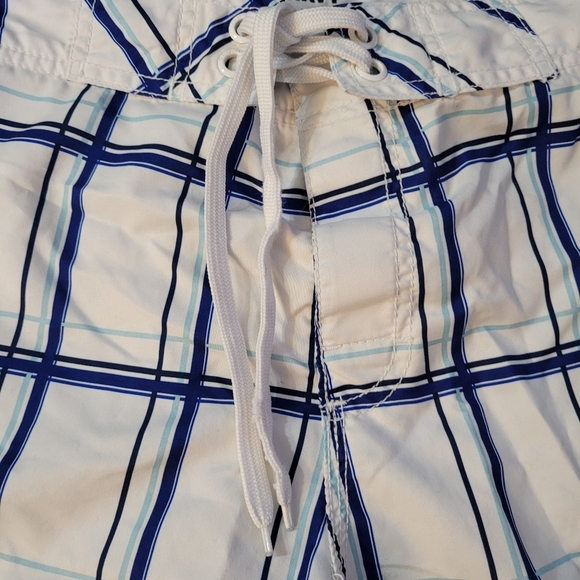 2 Pair Swimtrunks - Picture 10 of 15